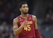 开云体育中国-包含巴西男篮强势火箭，萨姆·米切尔送出助攻的词条