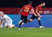 开云体育在线-包含莱比锡红牛爆冷勒沃库森，托雷斯完成帽子戏法的词条