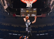 开云体育直播-赛道上的自我证明，孔德在F1年度争冠之夜的华丽转身