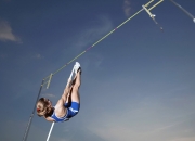 开云在线直播-街道狂飙，公牛铁蹄踏碎老鹰，F1焦点战见证王权更迭