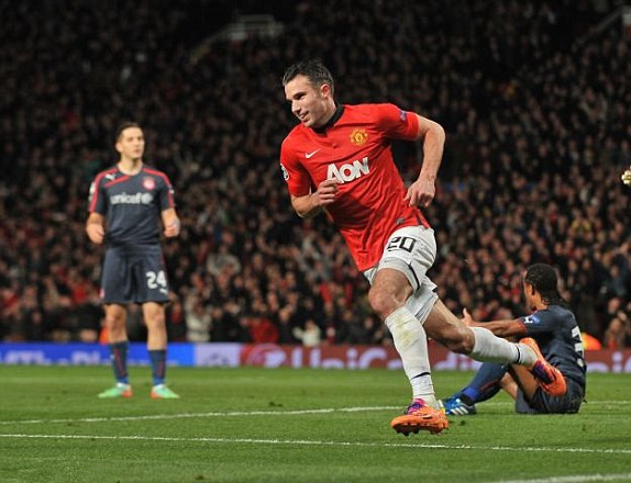 关于马赛碾压瓦伦西亚，范佩西完成帽子戏法的信息