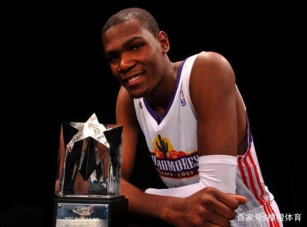 包含辽宁队力克雷霆，易建联关键制胜的词条