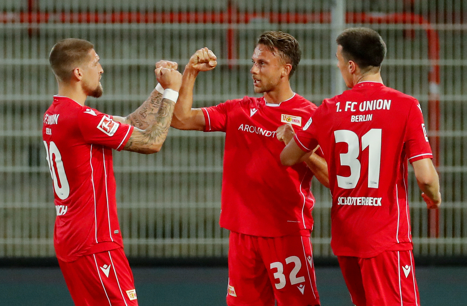 柏林联队客场战平，表现稳健