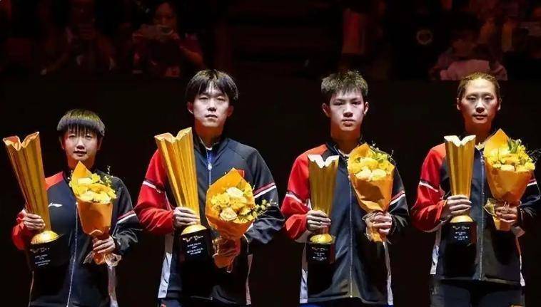 包含佛罗伦萨新援表现抢眼,引发球迷热议的词条 包含佛罗伦萨新援表现抢眼,引发球迷热议的词条