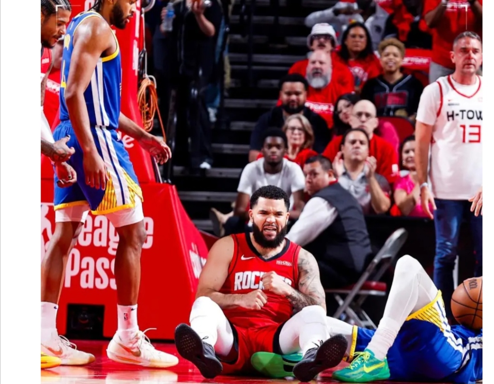 NBA首轮季后赛：灰熊队赢得关键胜利