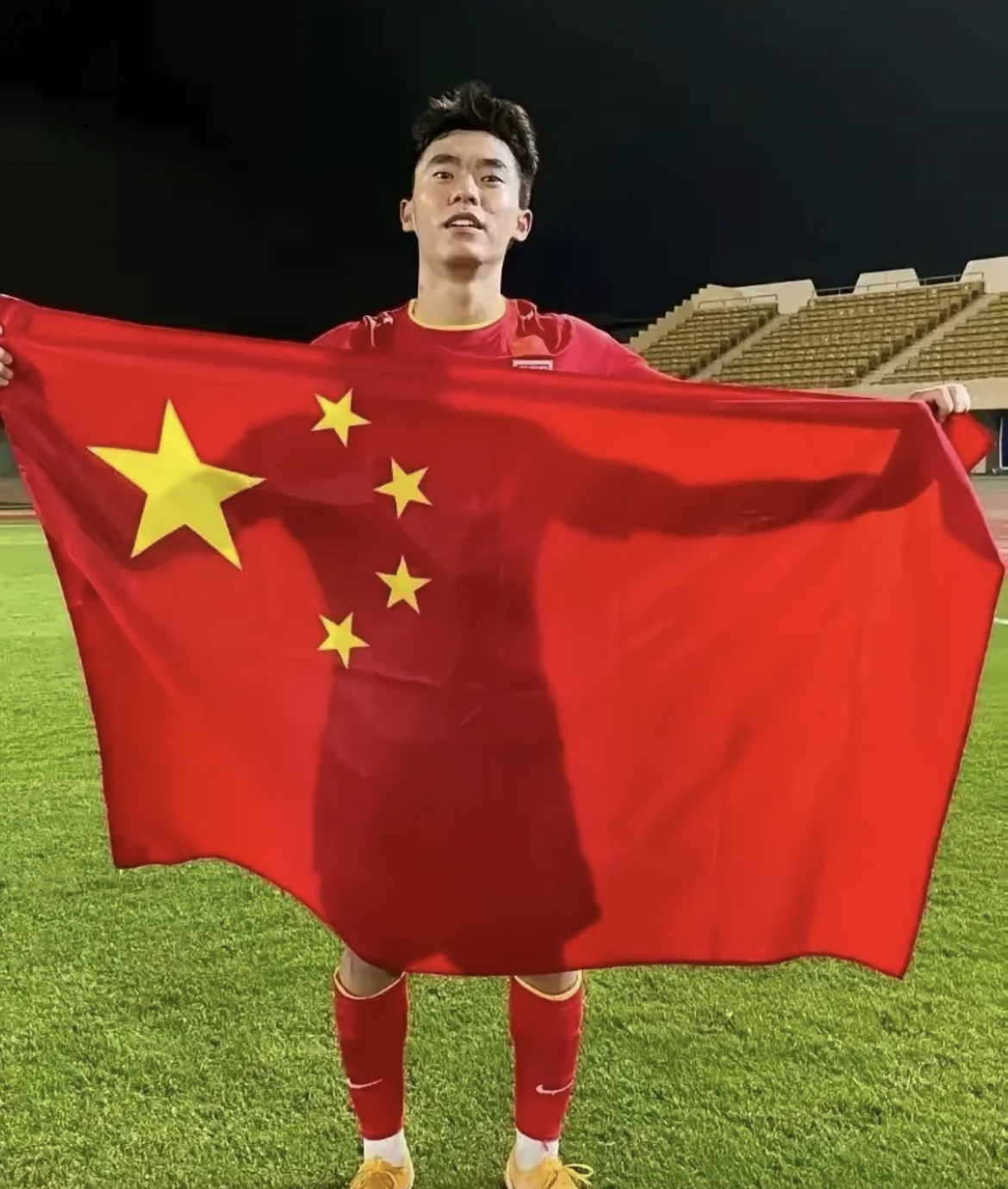 中国国家队球员斗志昂扬,取得胜利 中国国家队球员斗志昂扬,取得胜利