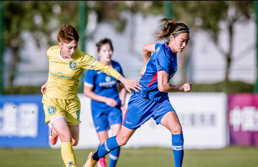 包含夺冠热门遭遇意外,晋级陷入不确定性的词条 包含夺冠热门遭遇意外,晋级陷入不确定性的词条