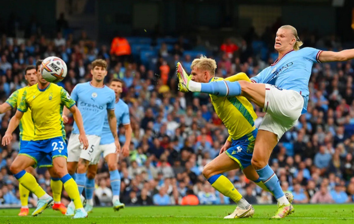 关于韩国横扫美国，阿尔瓦雷斯完成帽子戏法的信息