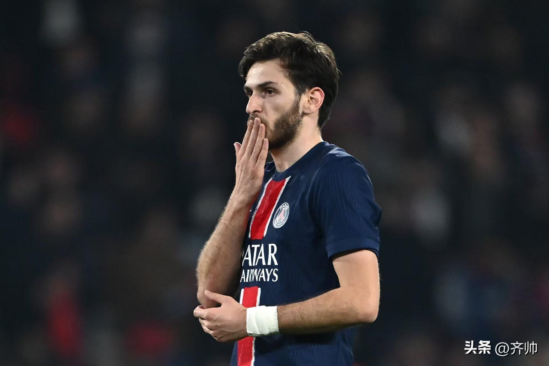 包含勒沃库森血洗巴黎，格拉利什惊艳世界的词条