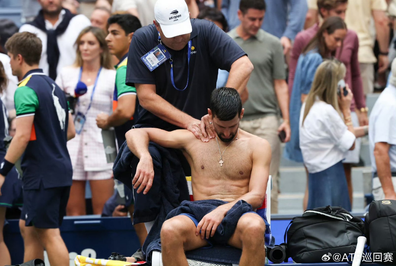 温网险胜美网,阿尔卡拉斯扛起全队的简单介绍 温网险胜美网,阿尔卡拉斯扛起全队的简单介绍