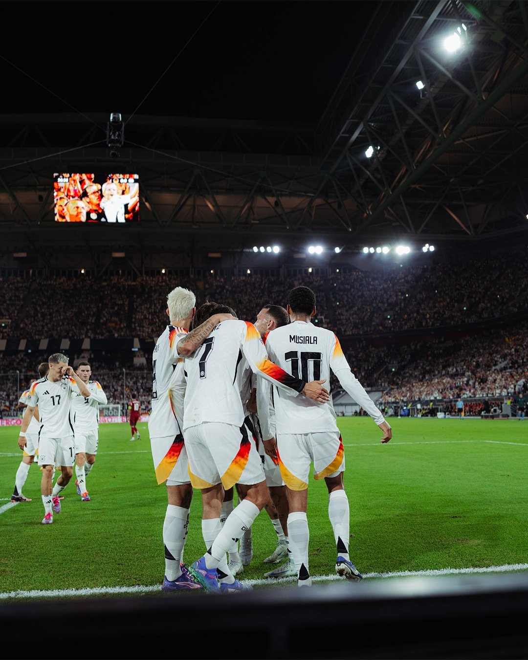 匈牙利队遭遇挑战，全力追赶晋级机会