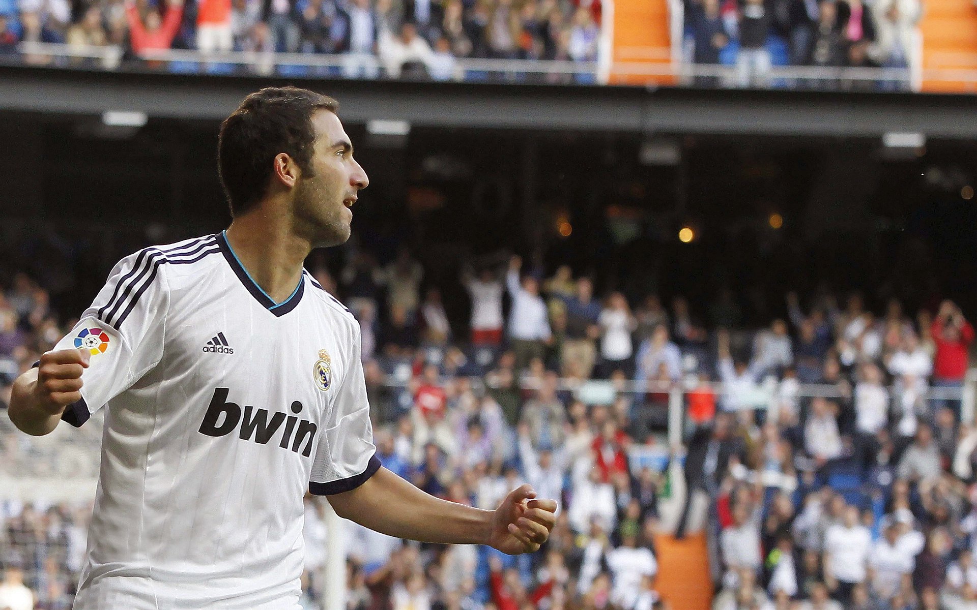 阿拉巴一锤定音展巨星本色，芬兰铁血末节逆转马赛