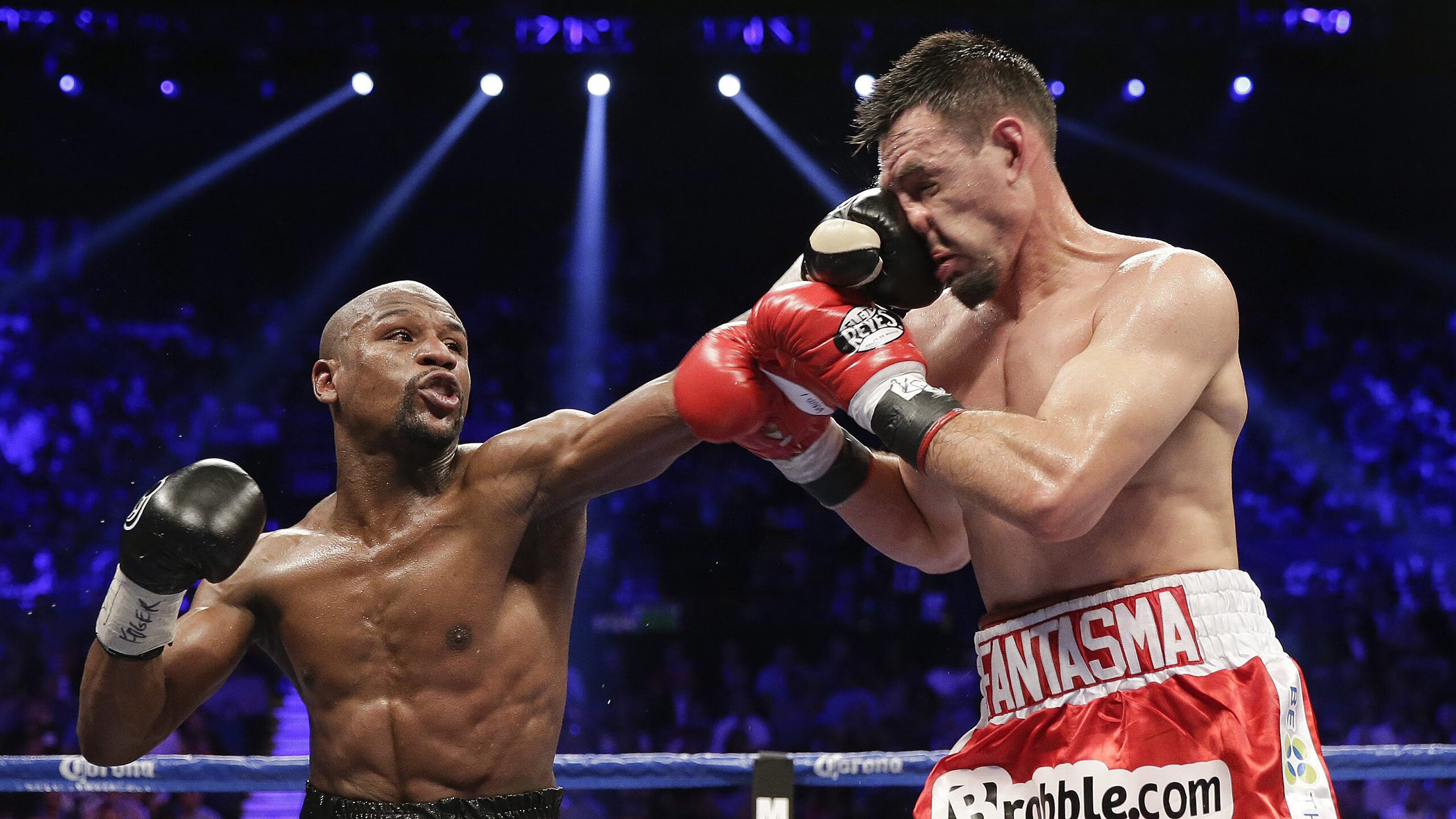 南国硝烟与北境寒霜,当拜仁的统治力遇见奥斯梅恩的救赎