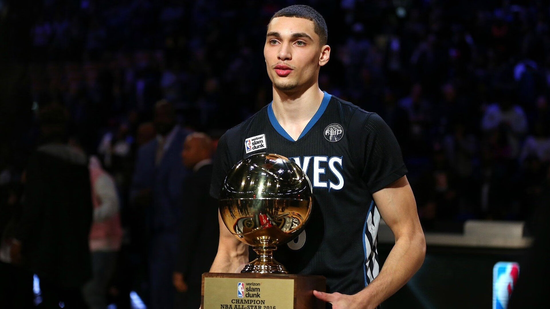 太阳升起时,没有影子可以藏身,当福克斯的利爪锁死北京队的脉搏