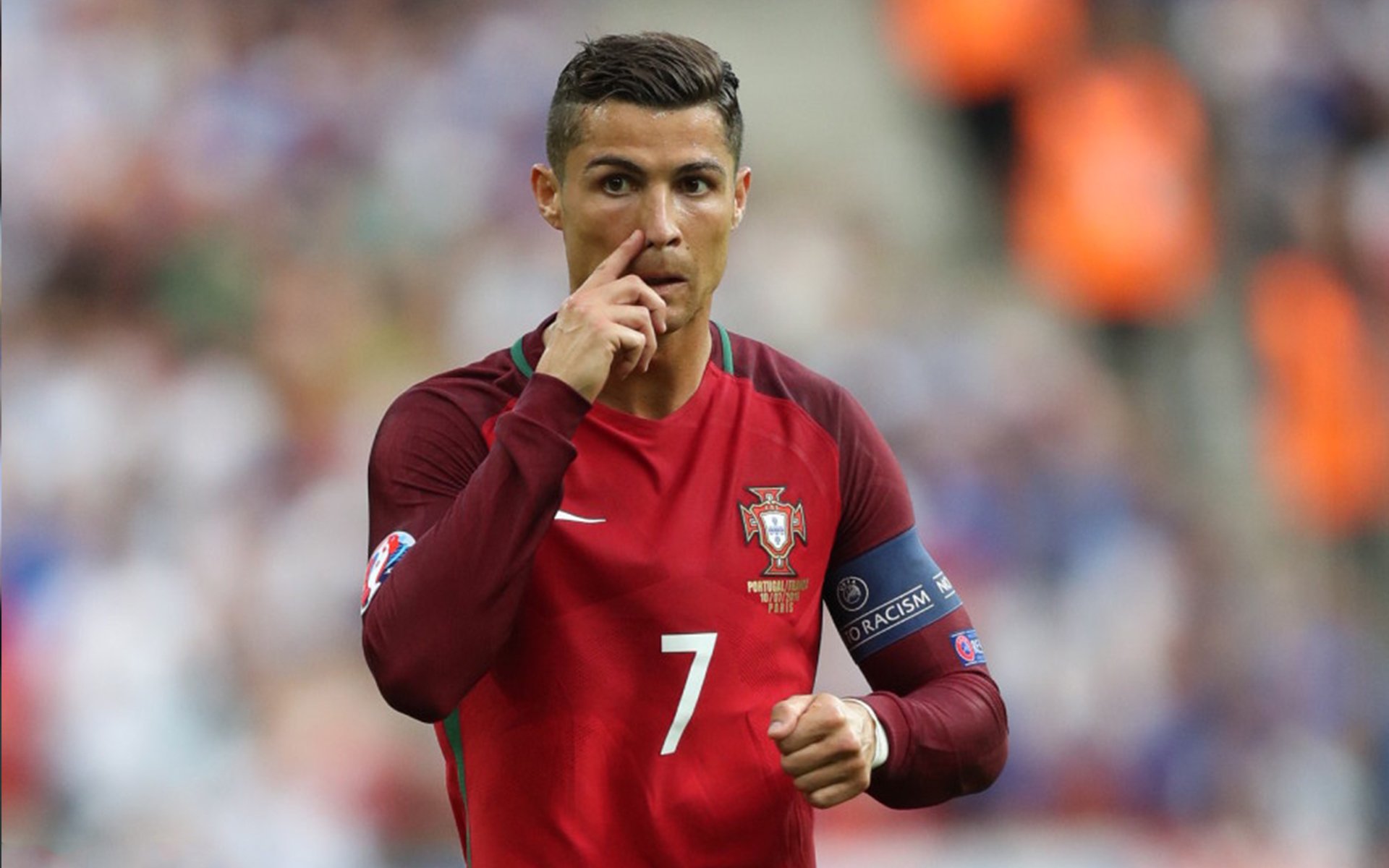 南美风暴席卷欧洲,乌拉圭战术碾压威尔士,卢卡库状态火热预示红魔崛起